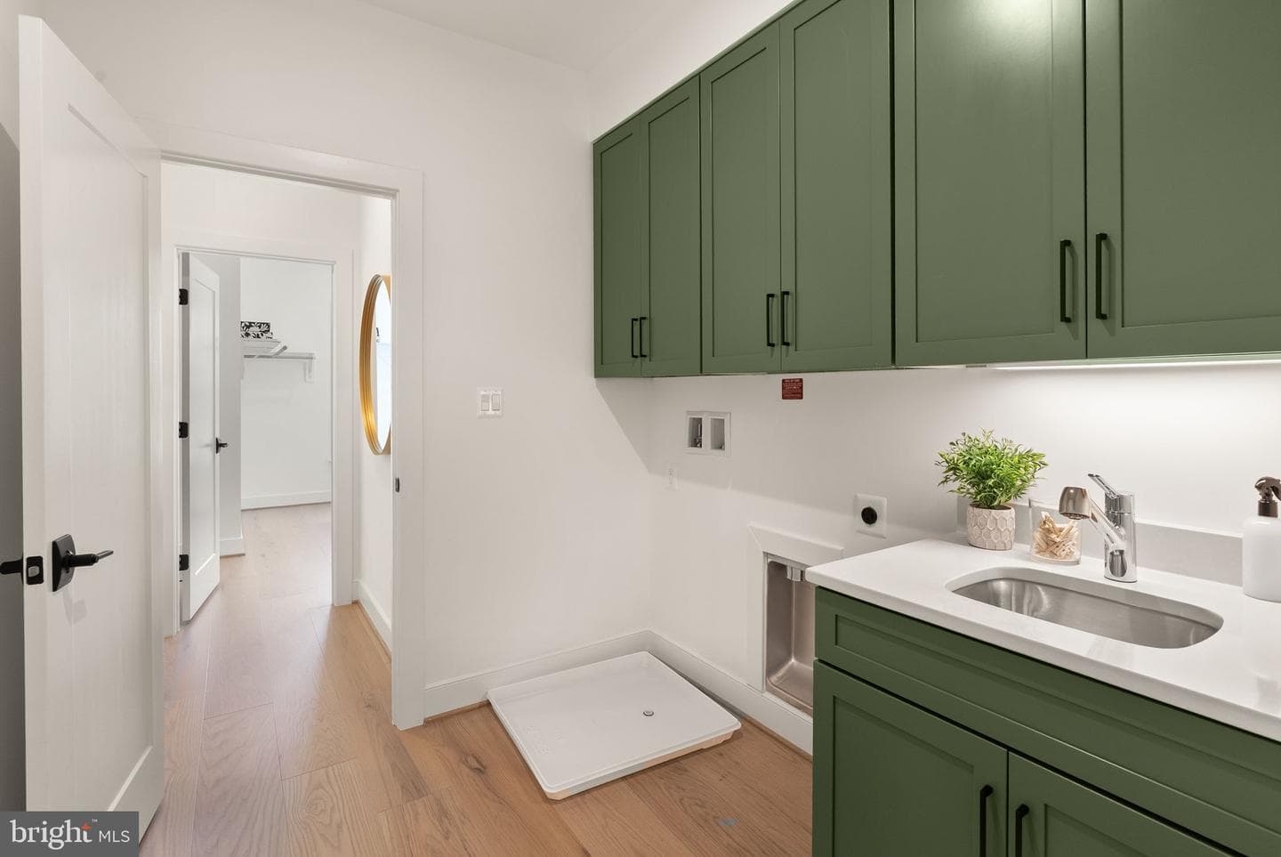11800 Valley Road photo 59