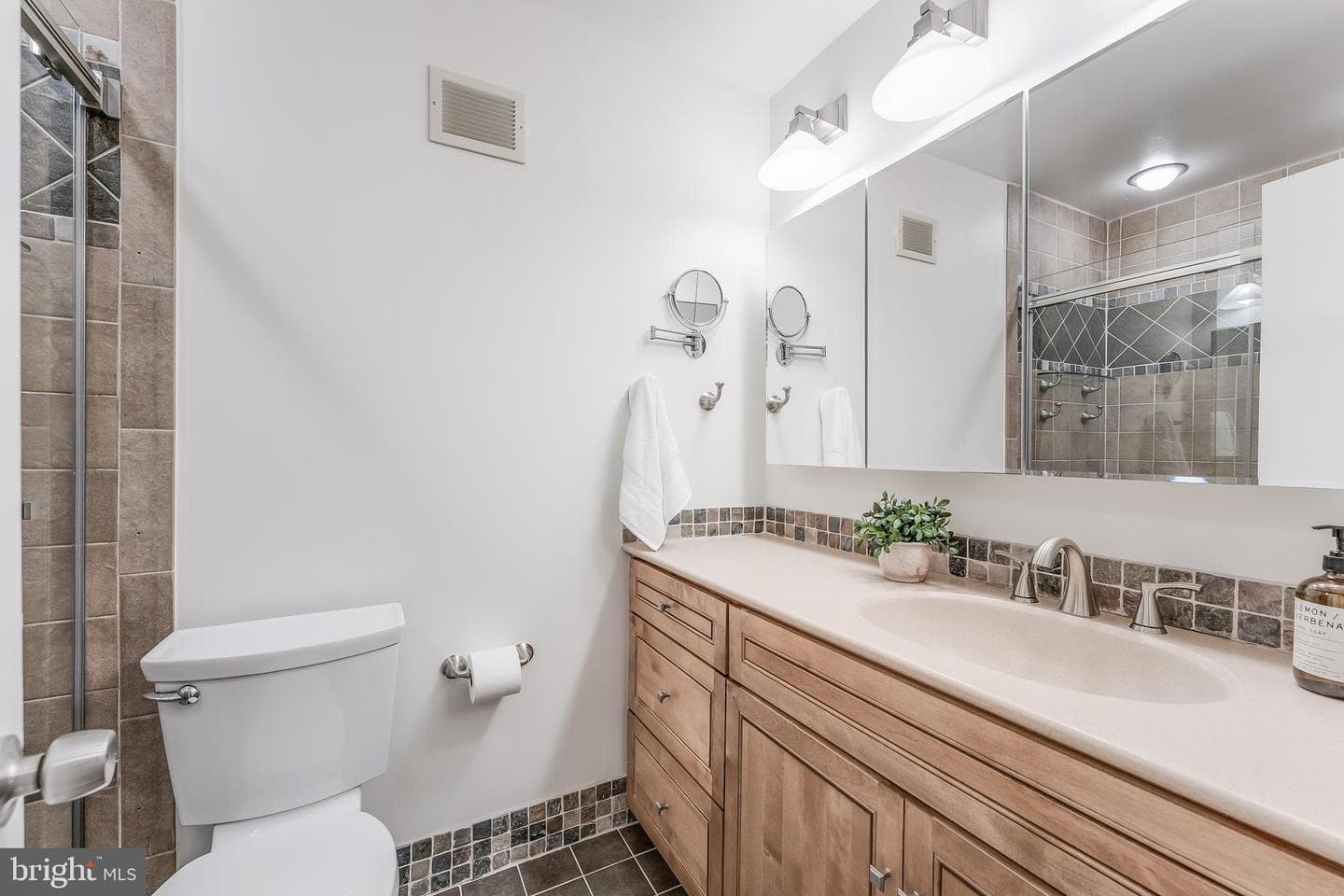 2515 Fowlers Lane photo 37
