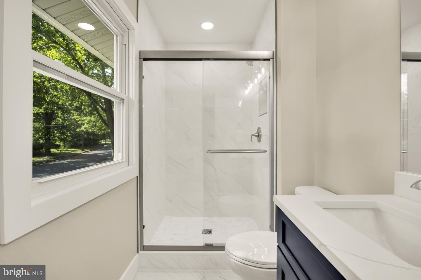 2435 Shenandoah Street photo 34