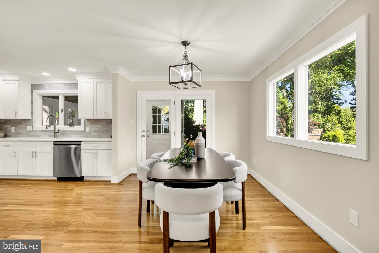 2435 Shenandoah Street photo 8