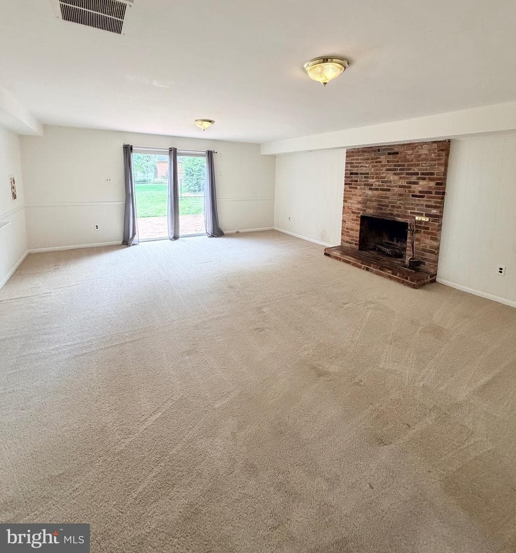 7100 Tyndale St photo 10