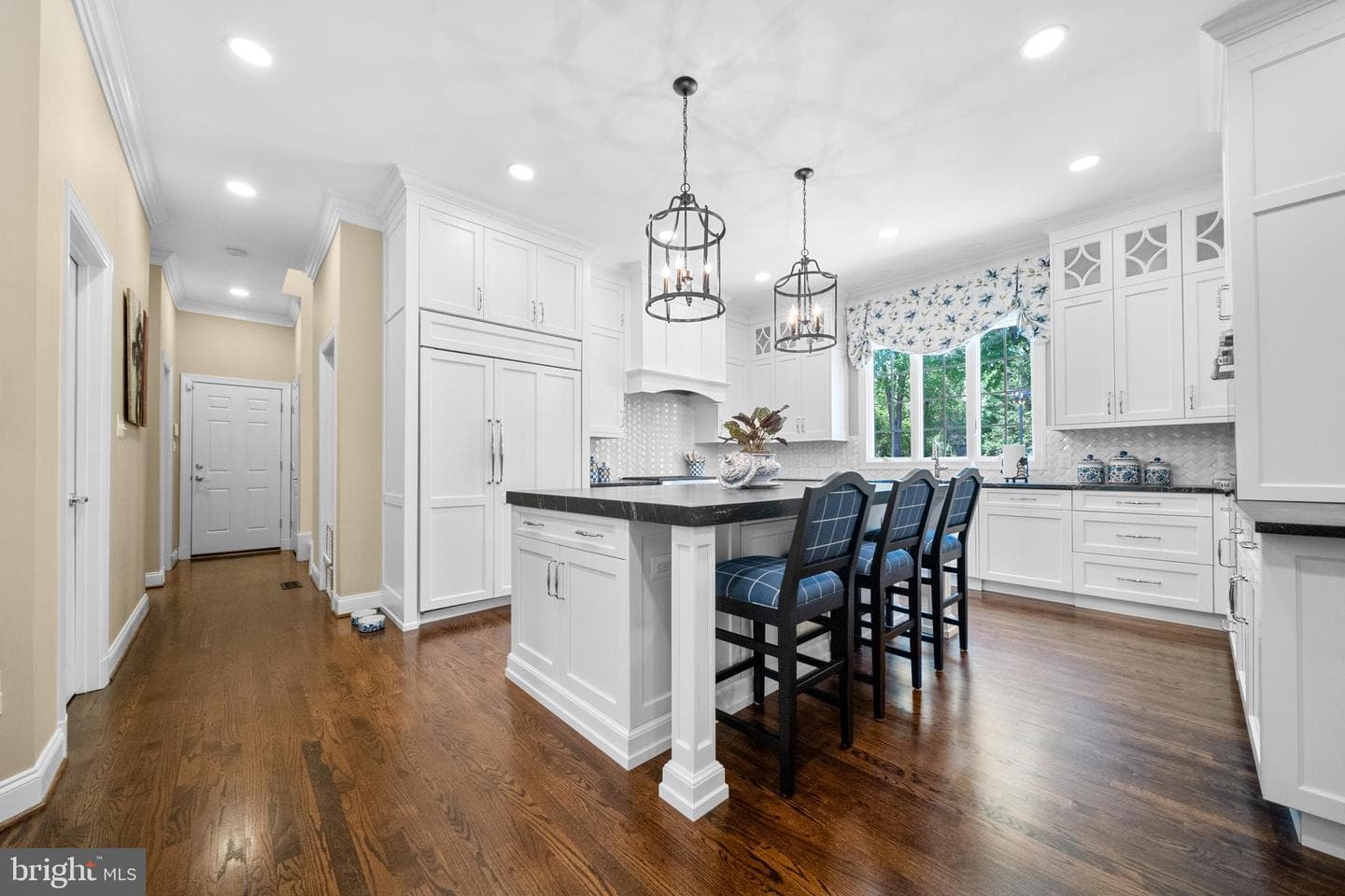 1090 Mill Field Court photo 15