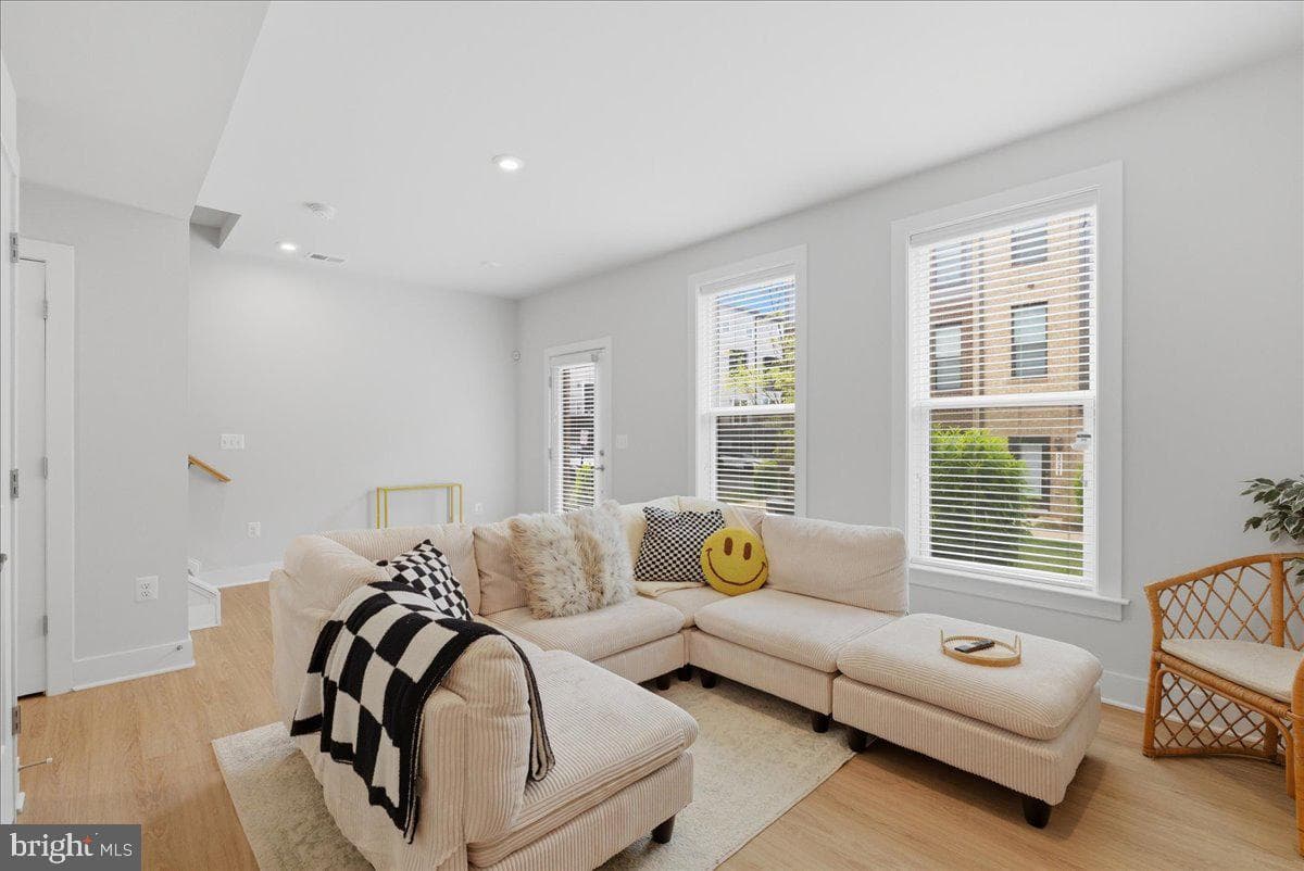 2315 Liberty Loop photo 4