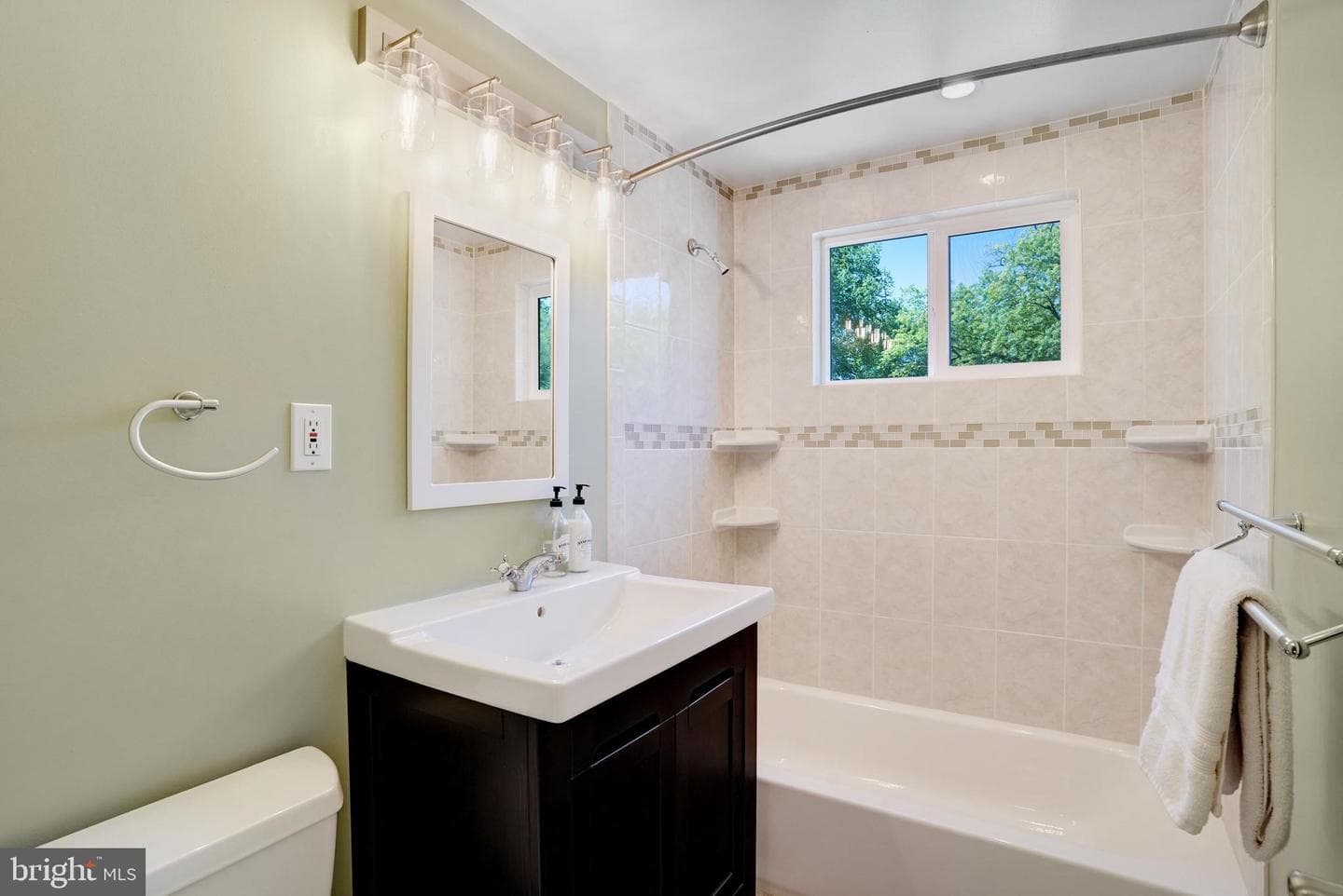 5300 Kings Park Drive photo 34