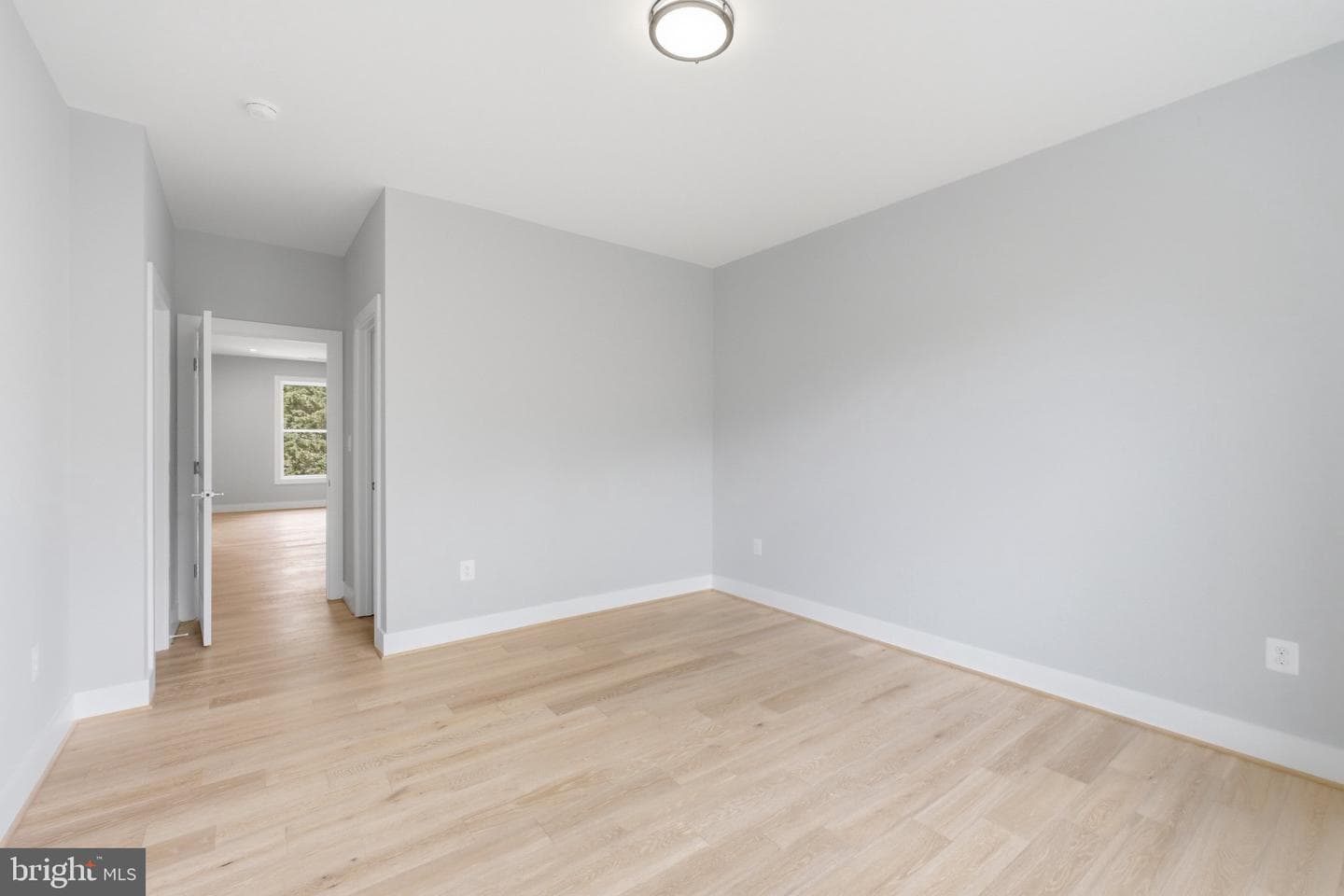 6645 Hallwood Avenue photo 28