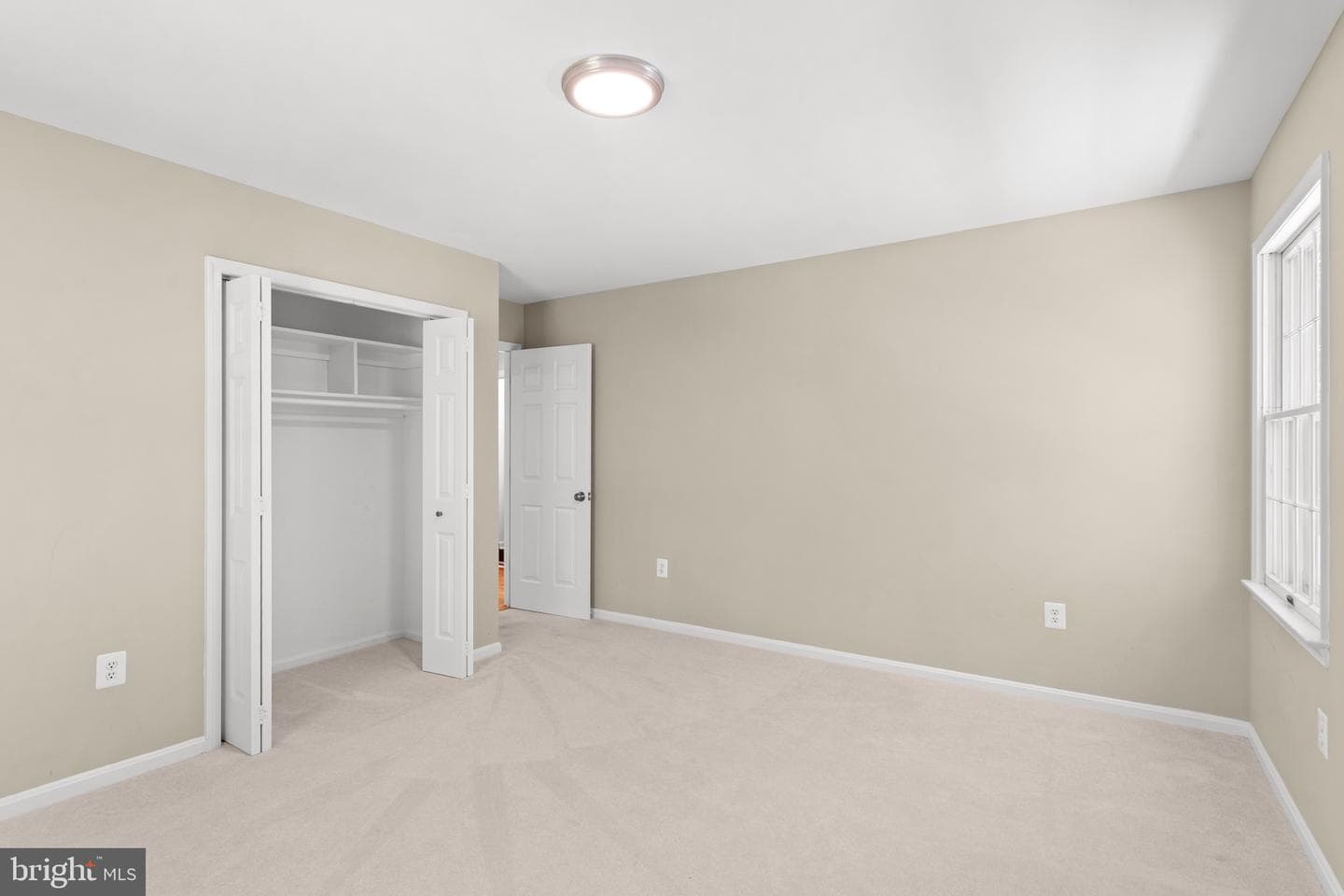 9201 Potomac Woods Lane photo 34