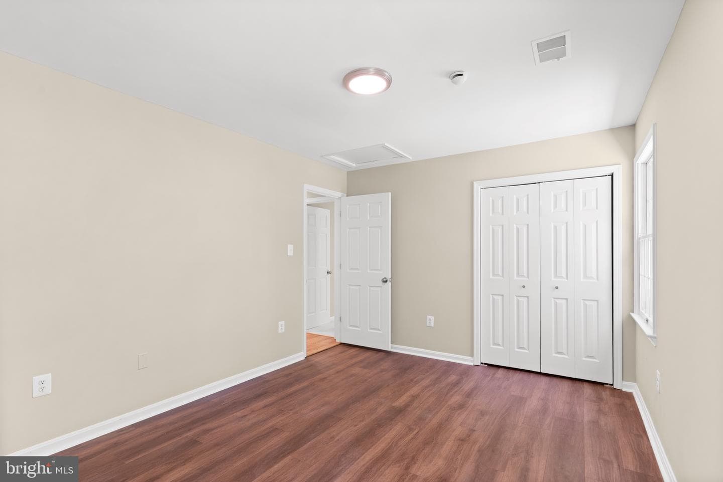 9201 Potomac Woods Lane photo 40