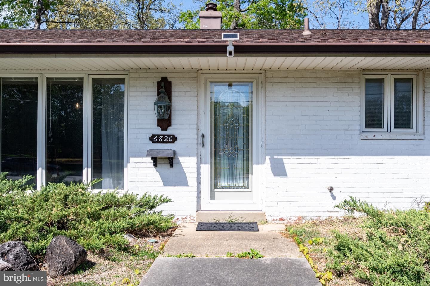 6820 Constance Drive photo 2