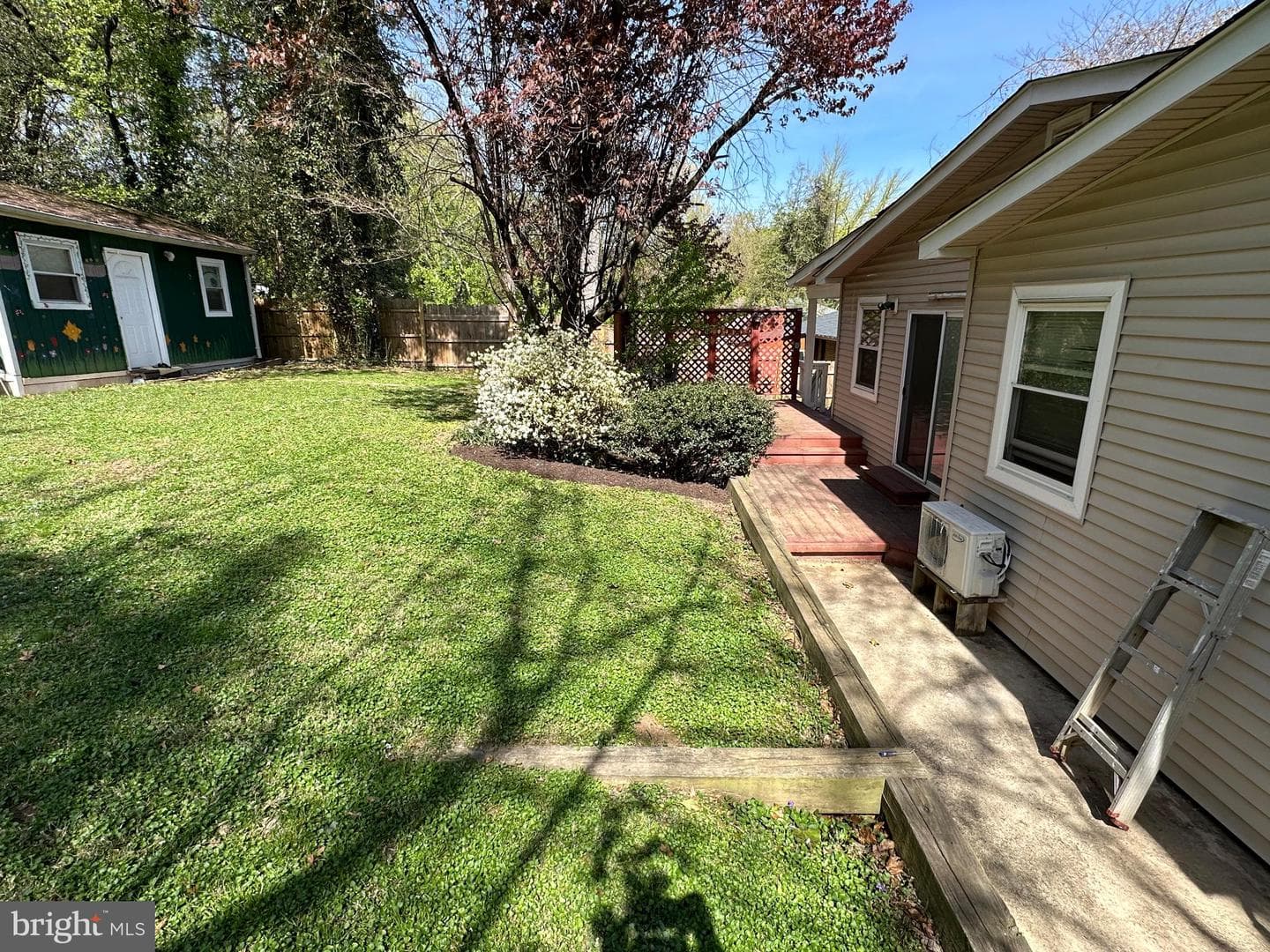 6105 Munson Hill Road photo 4