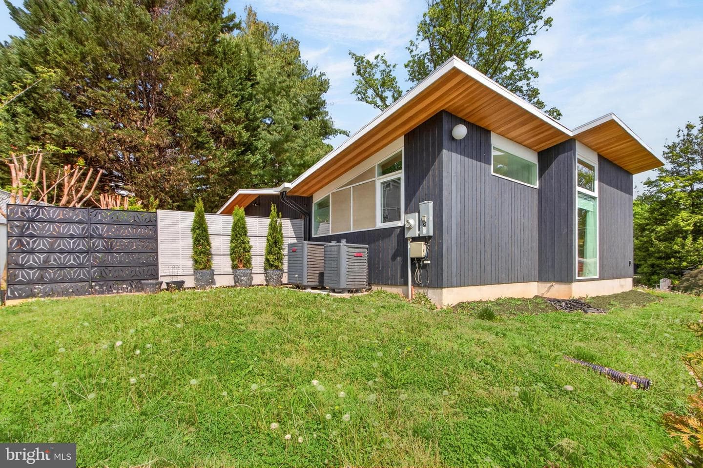 7905 Sycamore Drive photo 40
