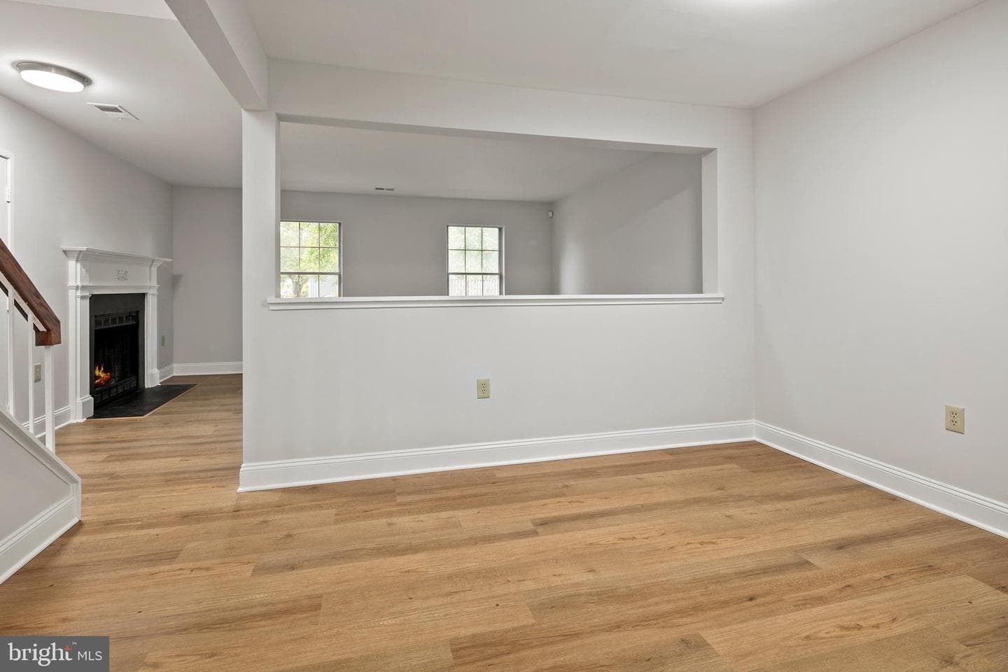8684 Venoy Court photo 11