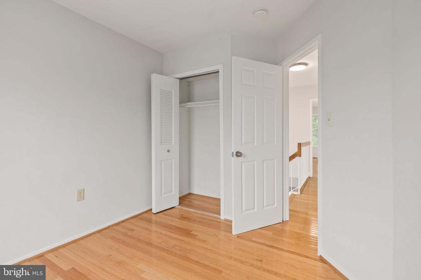 8684 Venoy Court photo 27