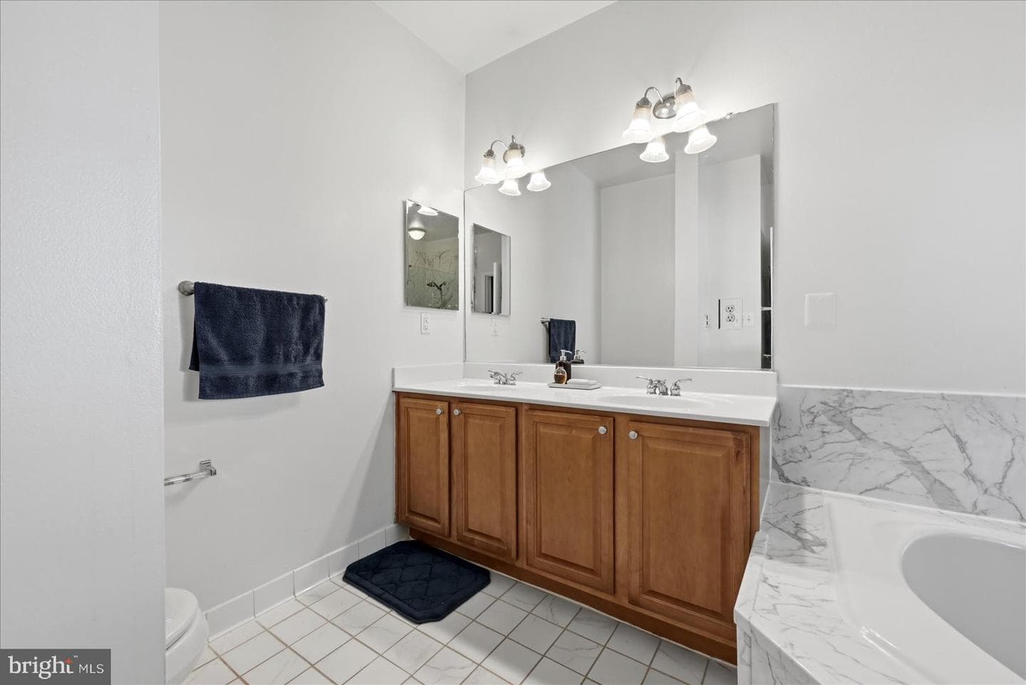 8932 Milford Haven Court #32c photo 11