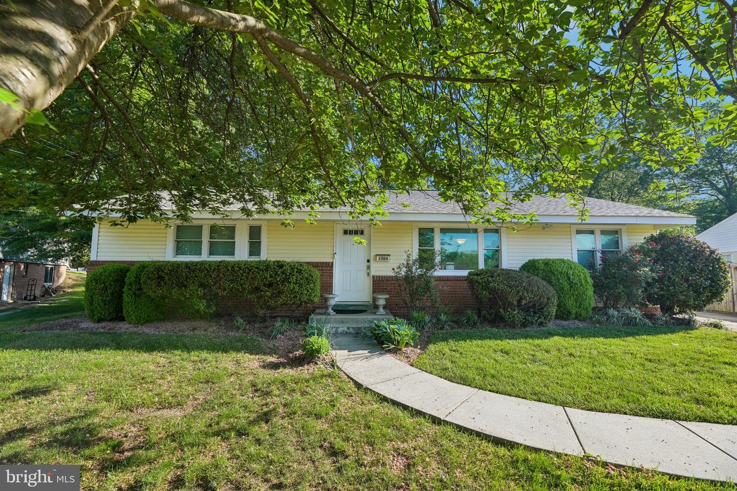 3304 Piper Lane photo 1