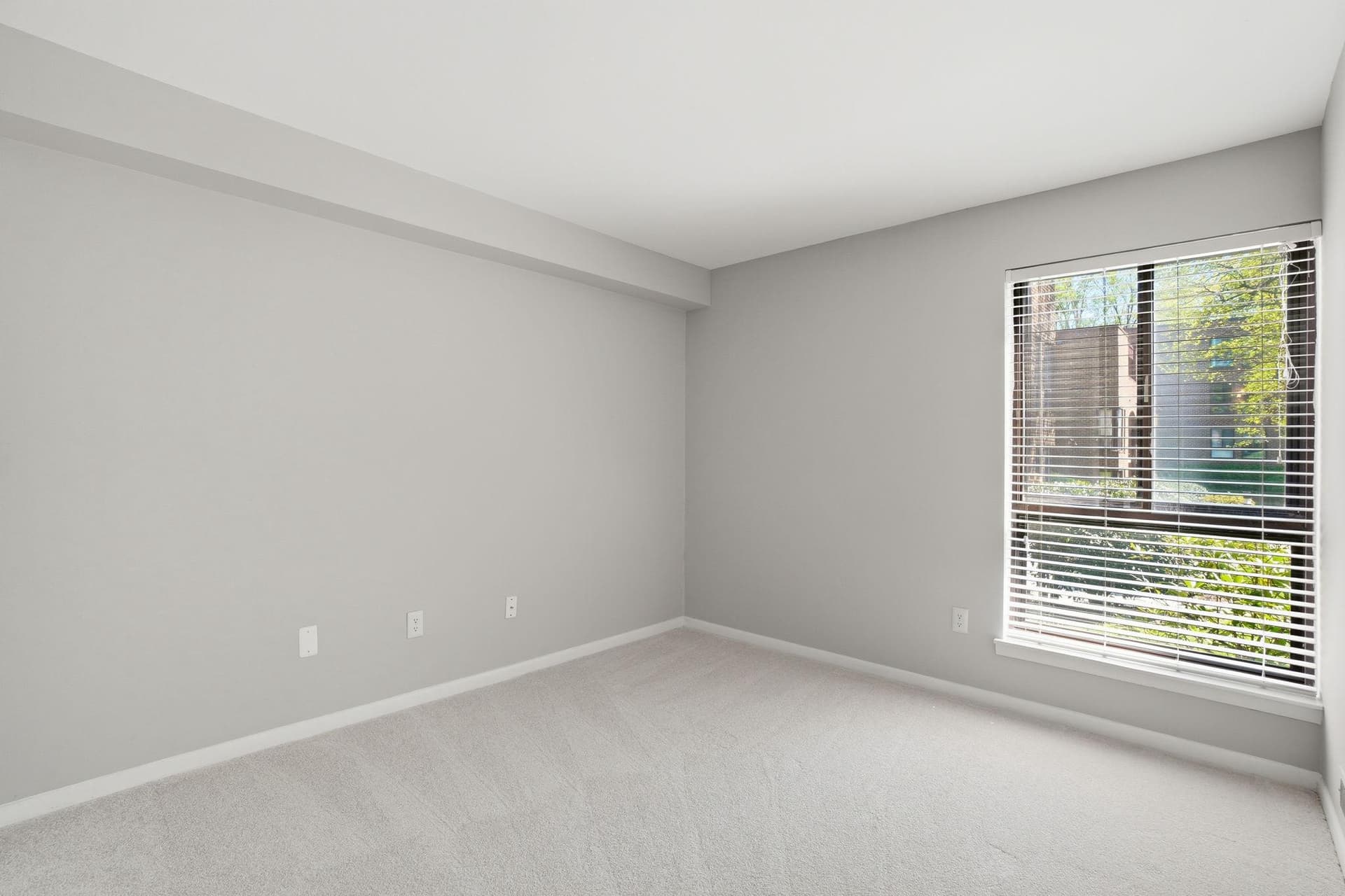 11228 Chestnut Grove Square #132 photo 13