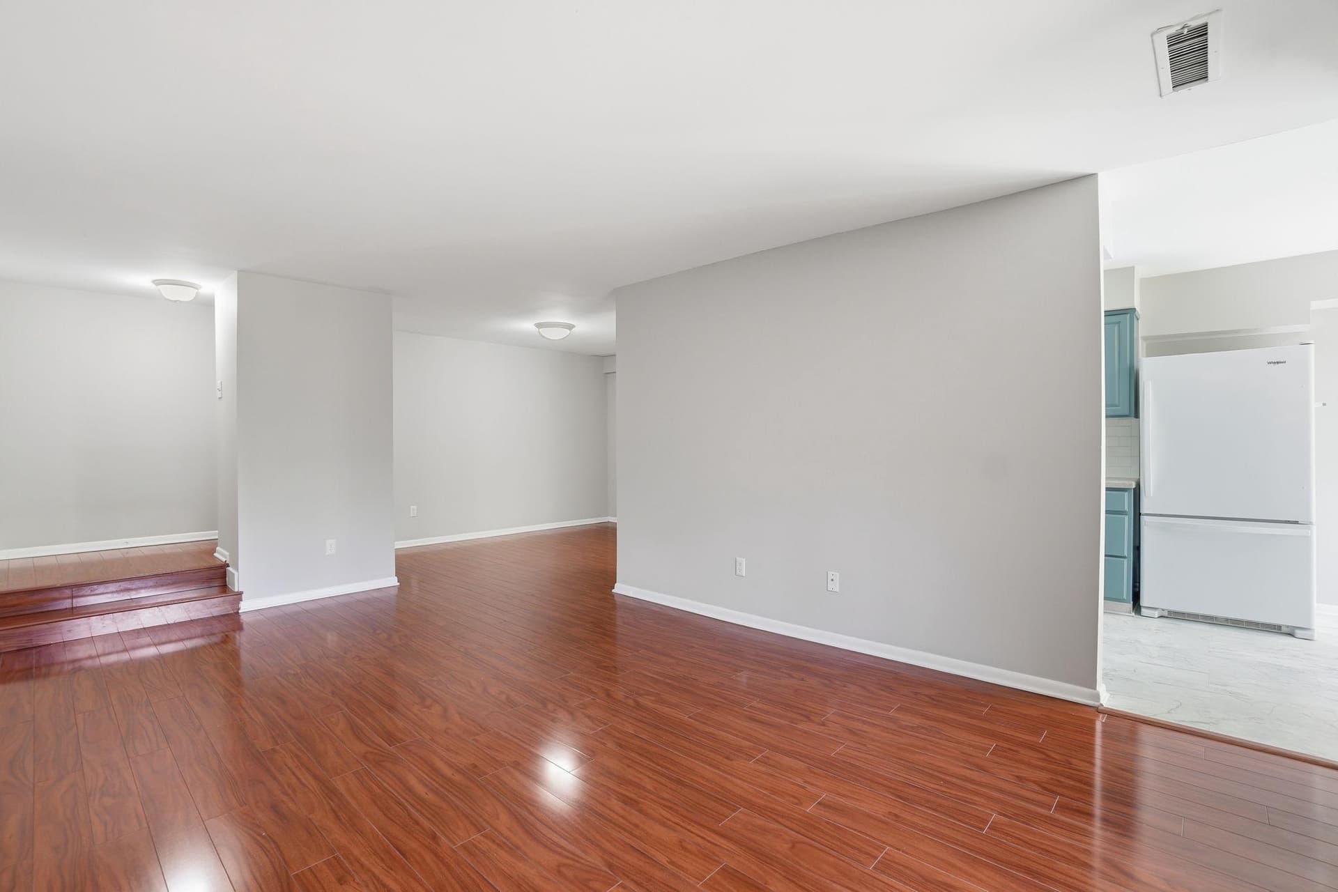 11228 Chestnut Grove Square #132 photo 8