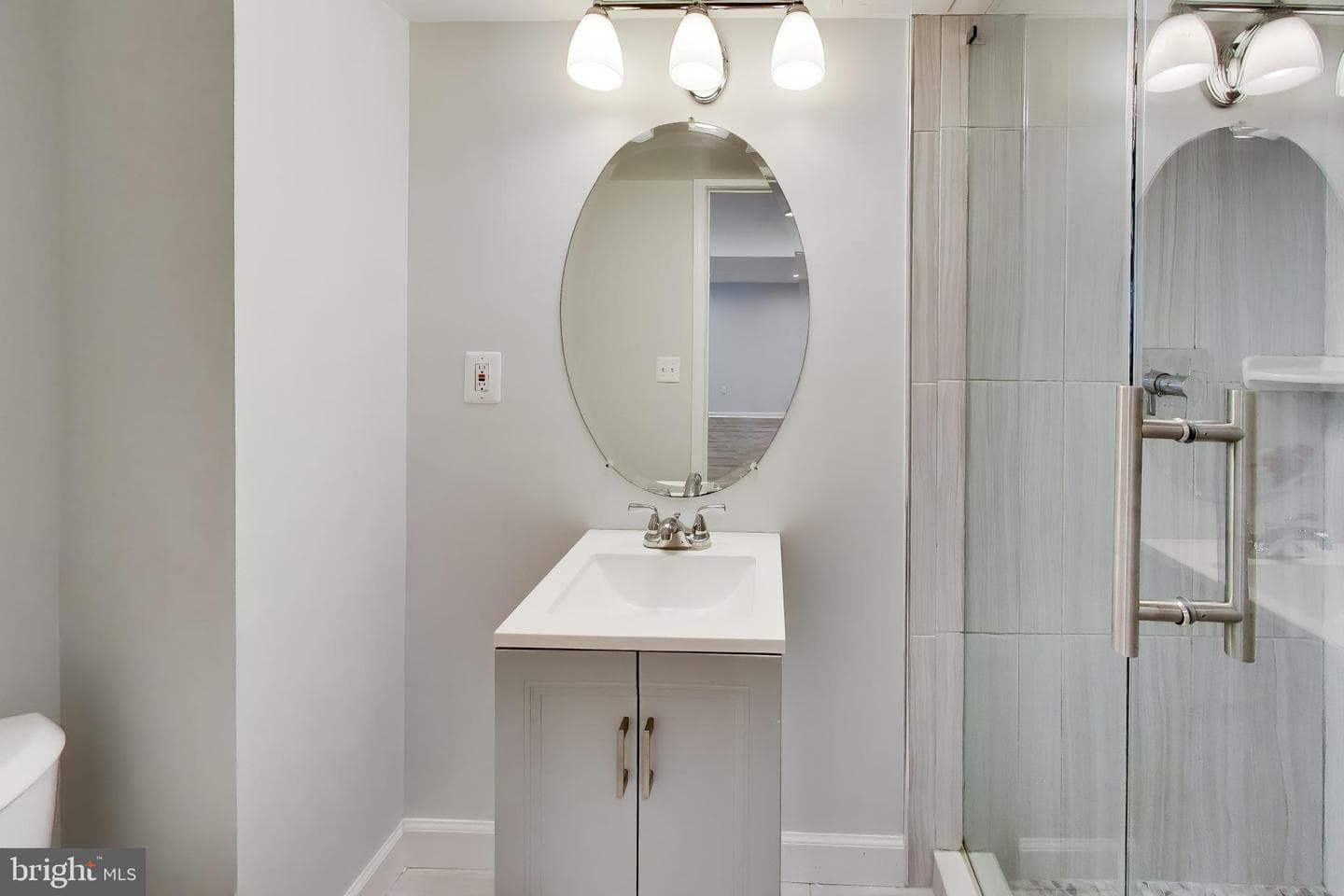 5510 Eastbourne Drive photo 20