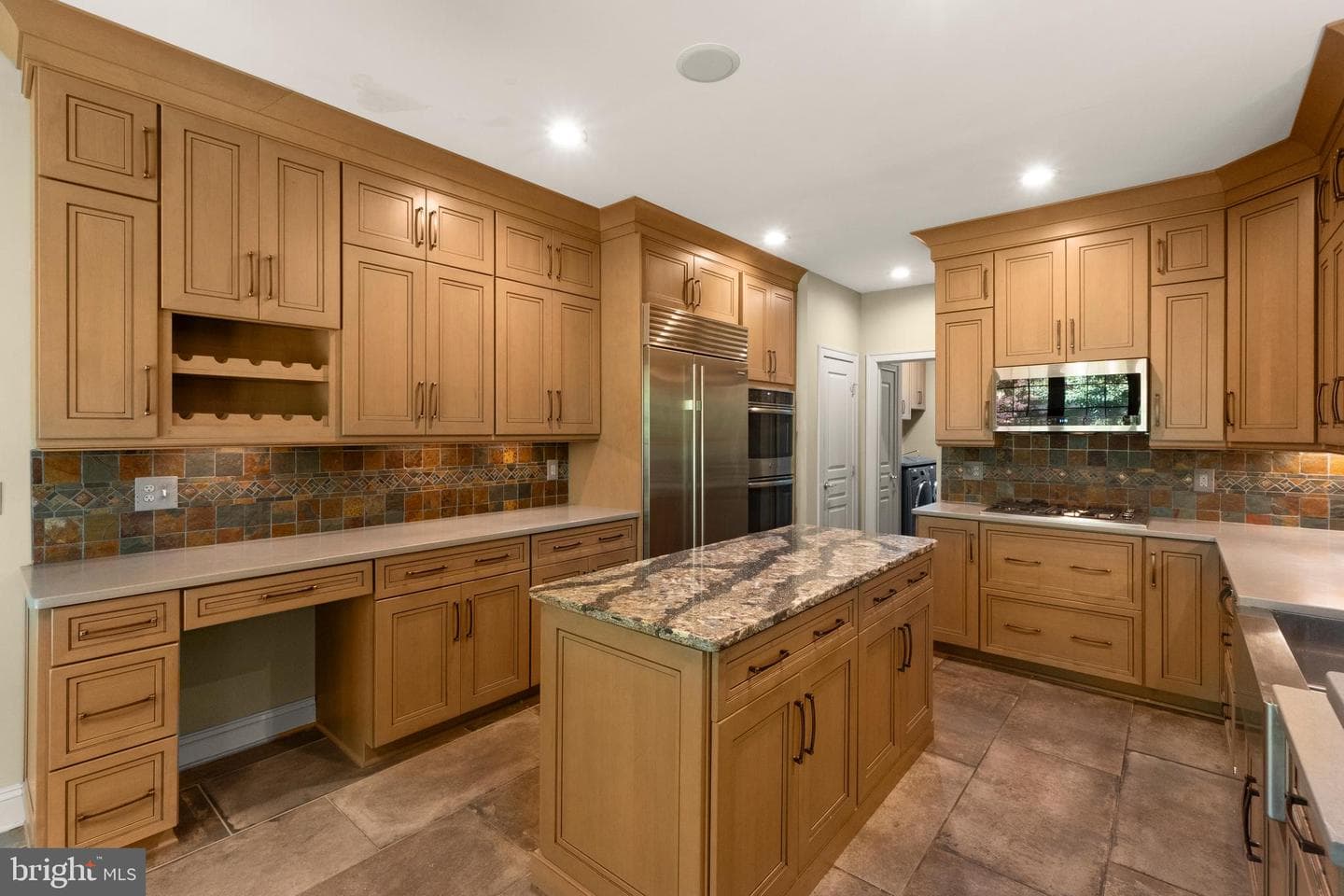 6264 Kingfisher Lane photo 10