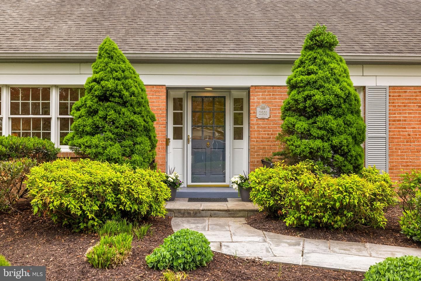 2501 Duxbury Place photo 2