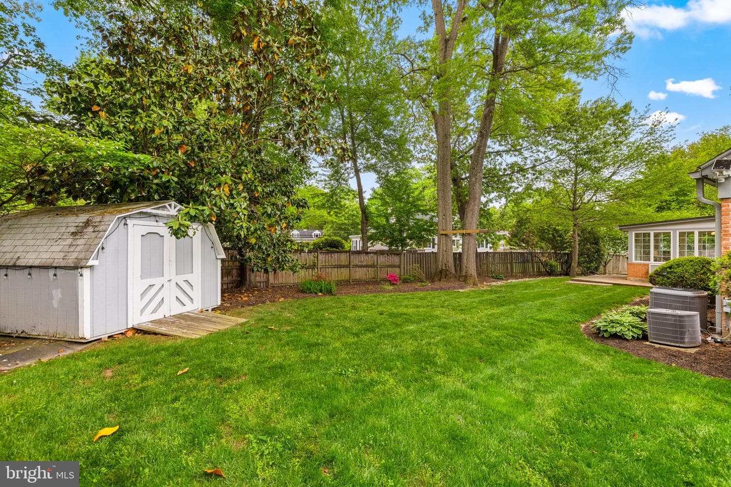 2501 Duxbury Place photo 43