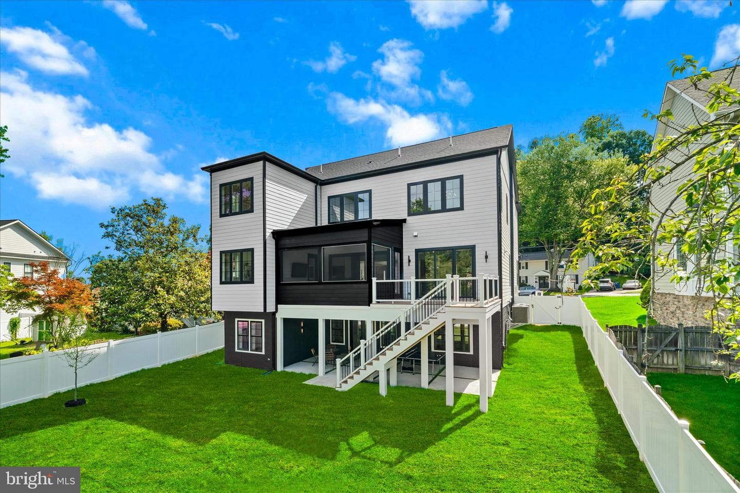 1110 Hillcrest Drive SW photo 8