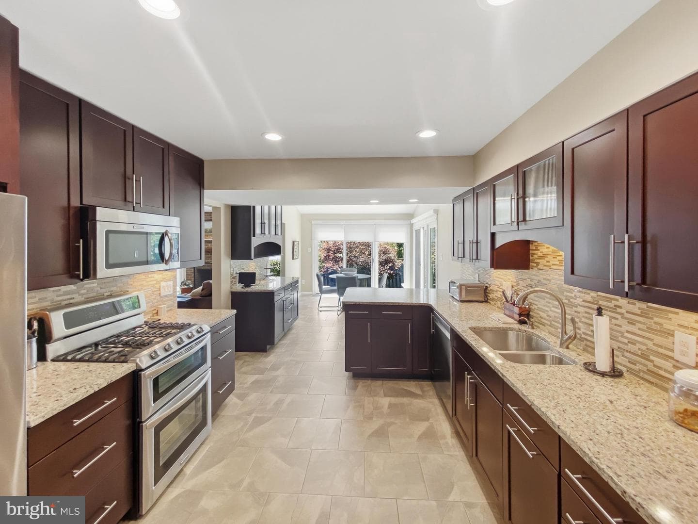 13905 Deviar Drive photo 16
