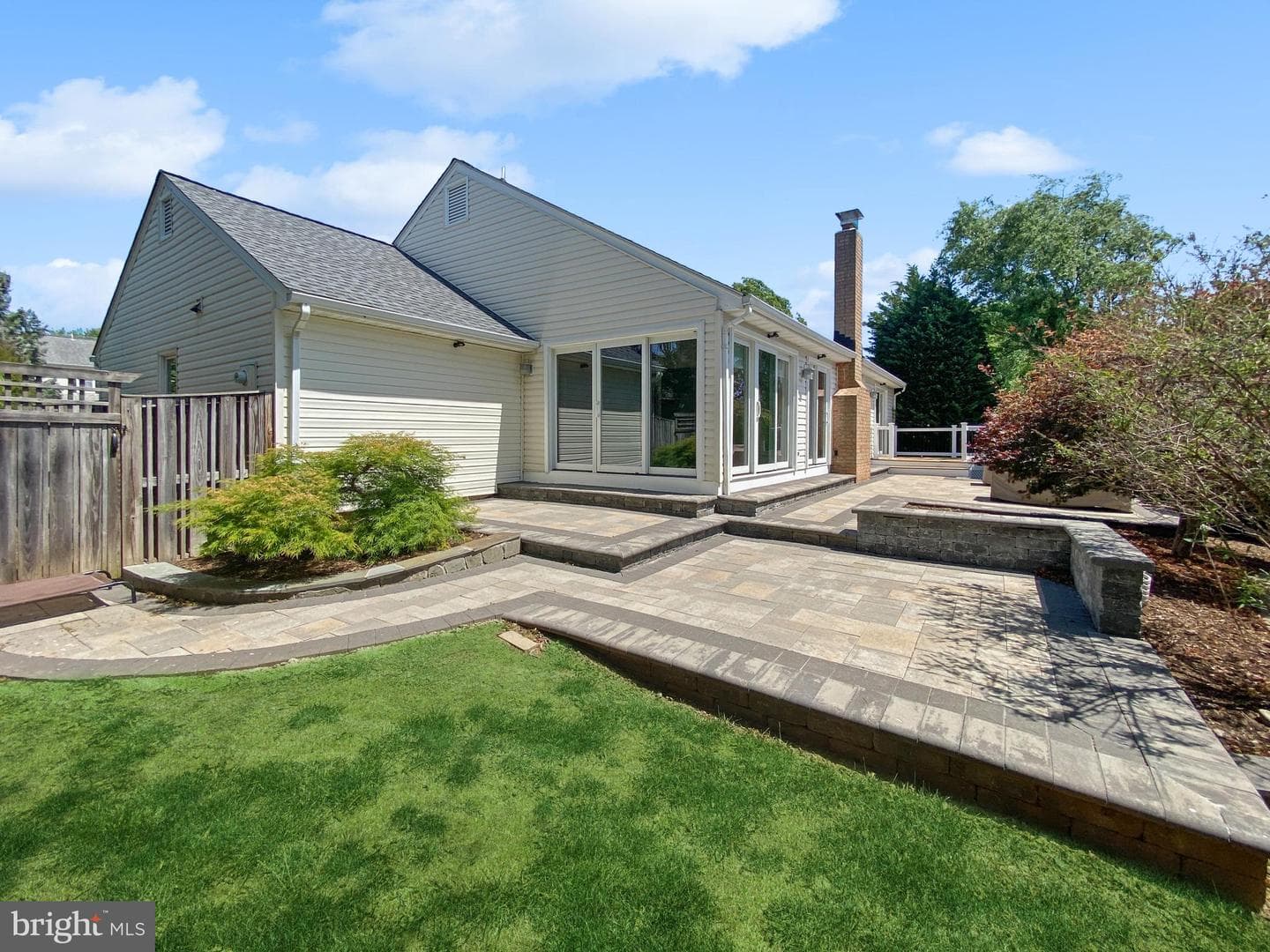 13905 Deviar Drive photo 5
