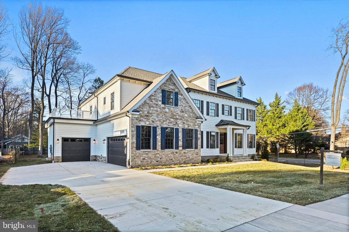 352 Ayr Hill Avenue NE photo 2