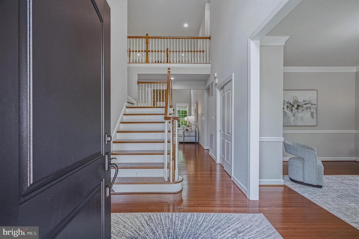 6804 Dean Drive photo 3