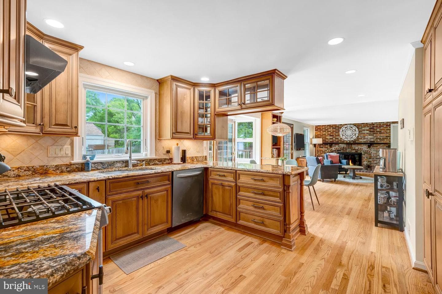 4212 Pickering Place photo 10