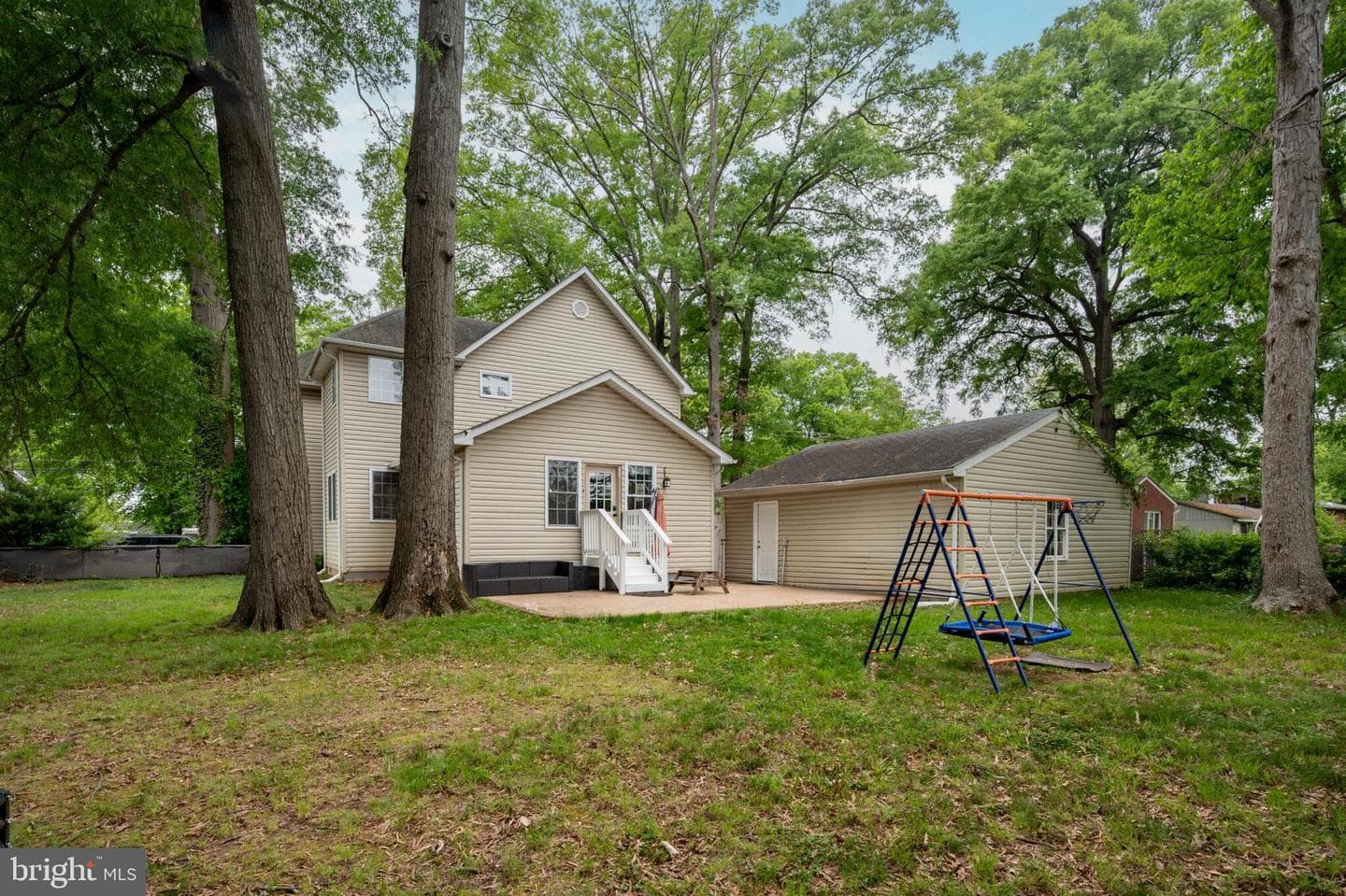 7909 Ashton Street photo 34