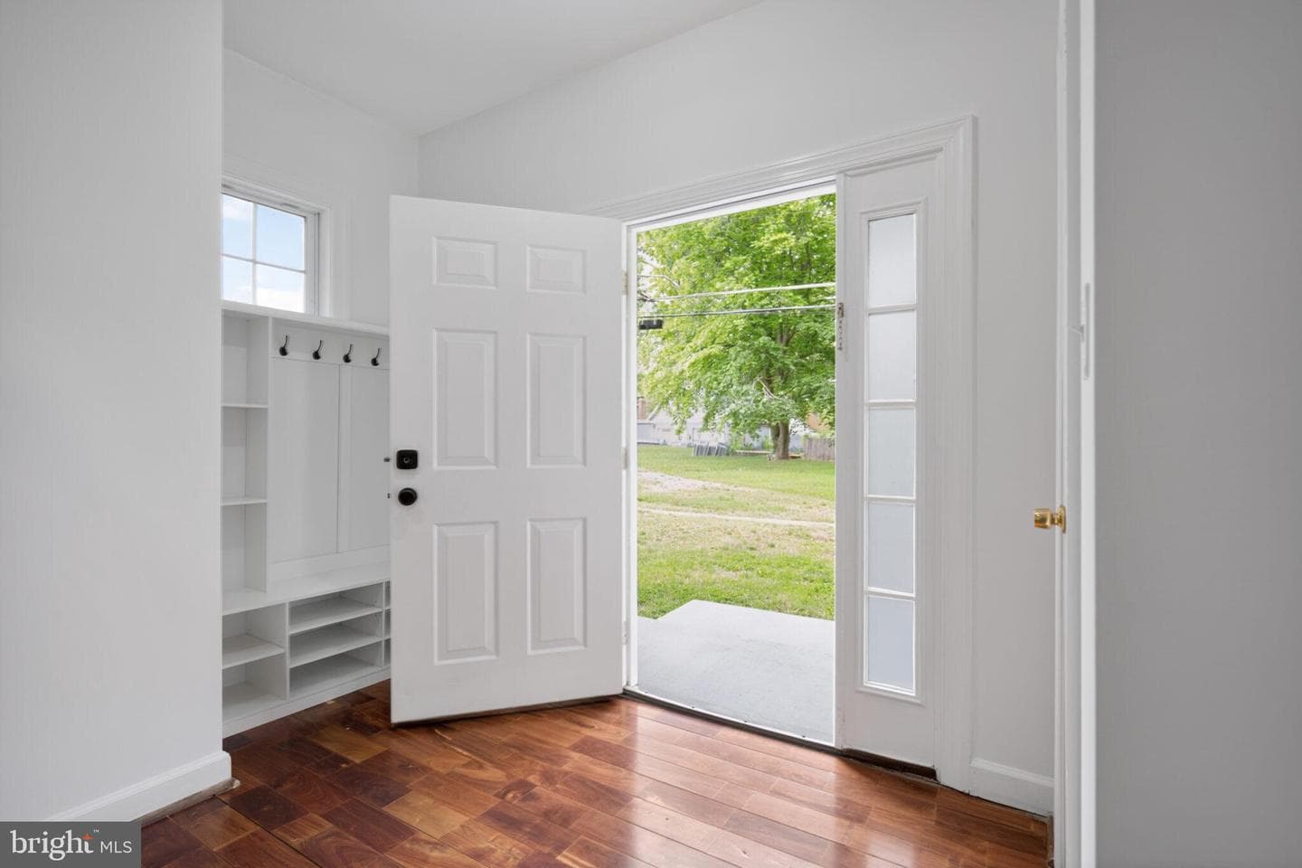 7909 Ashton Street photo 4