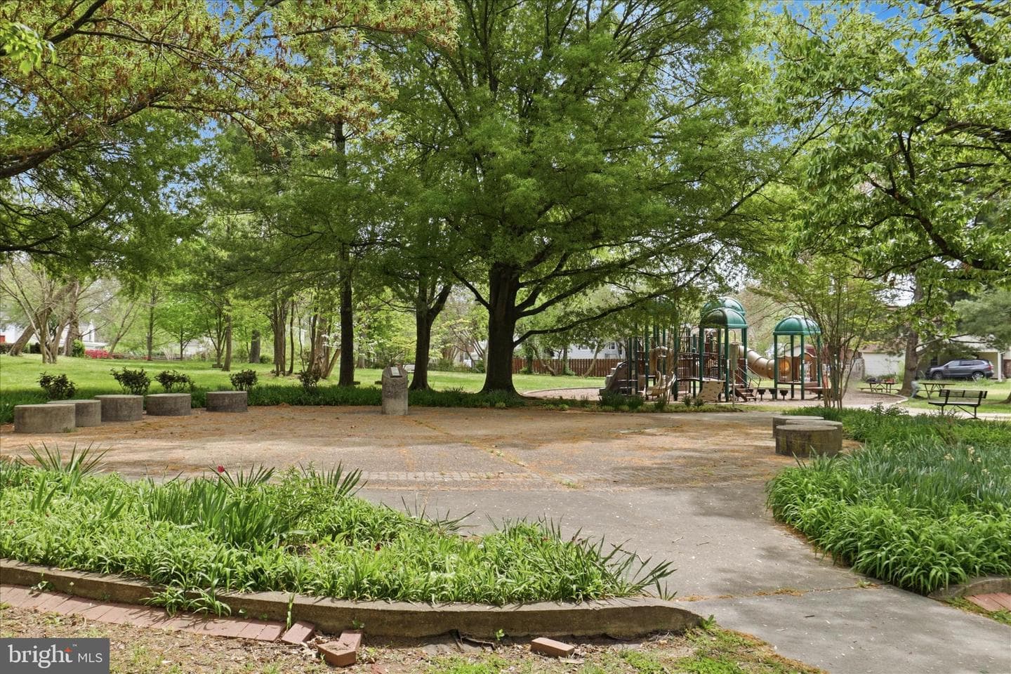 5457 Broadmoor Street photo 53