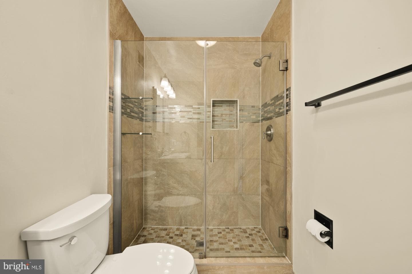 8226 Maple Ridge Avenue photo 23