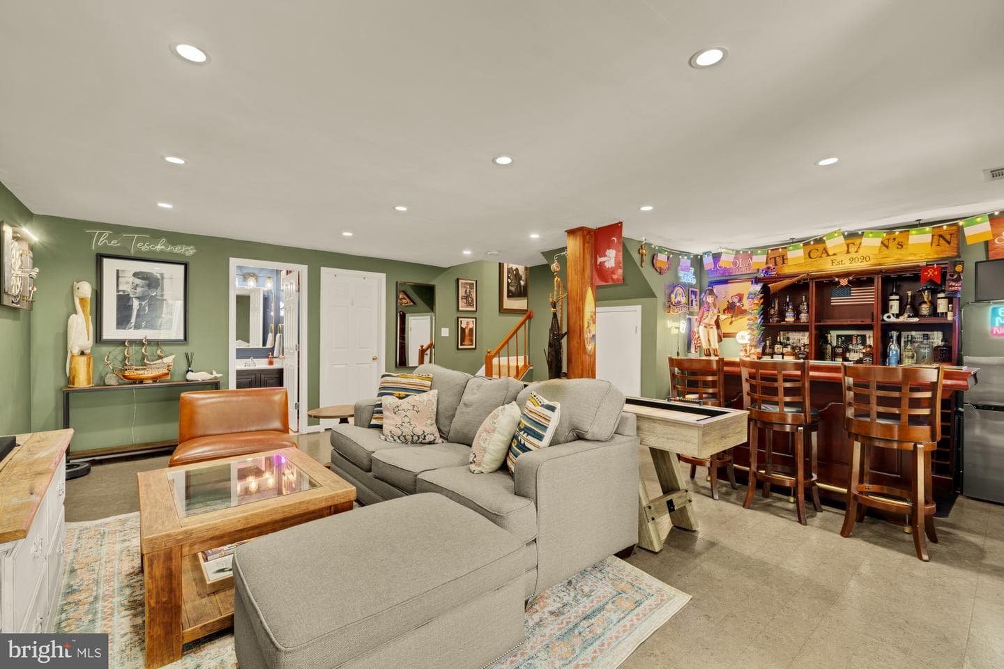 8226 Maple Ridge Avenue photo 32