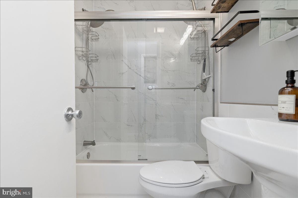3428 Ramsgate Terrace photo 10