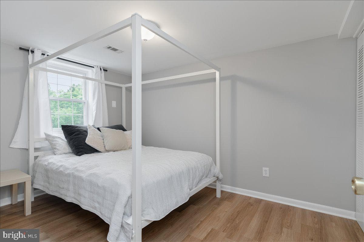 3428 Ramsgate Terrace photo 24