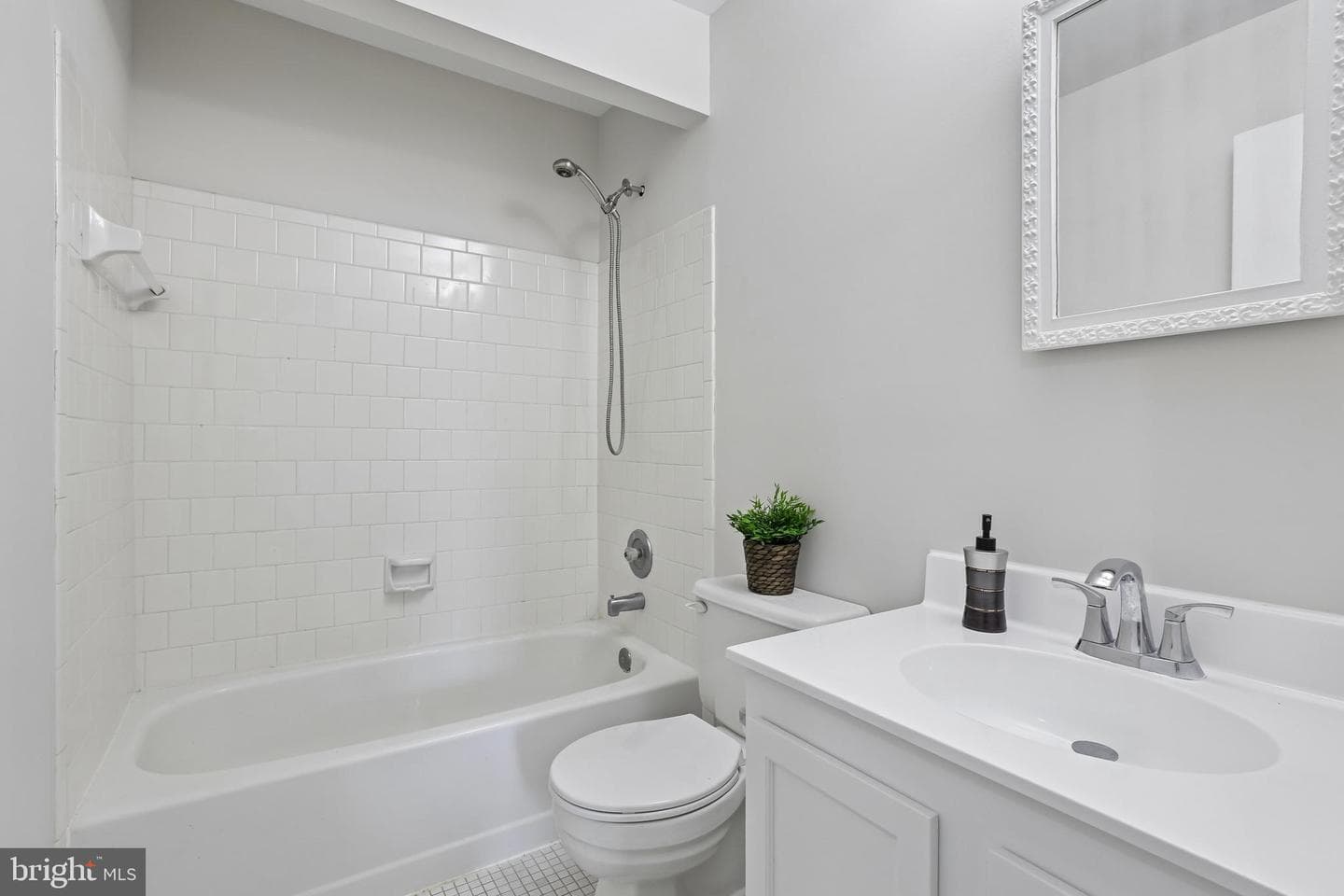 2701 Reign Street photo 38