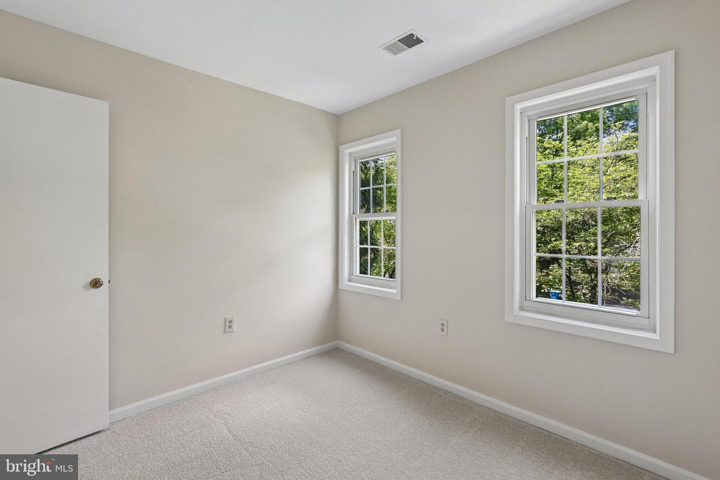 2701 Reign Street photo 39