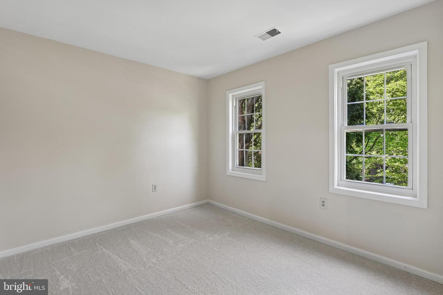 2701 Reign Street photo 40