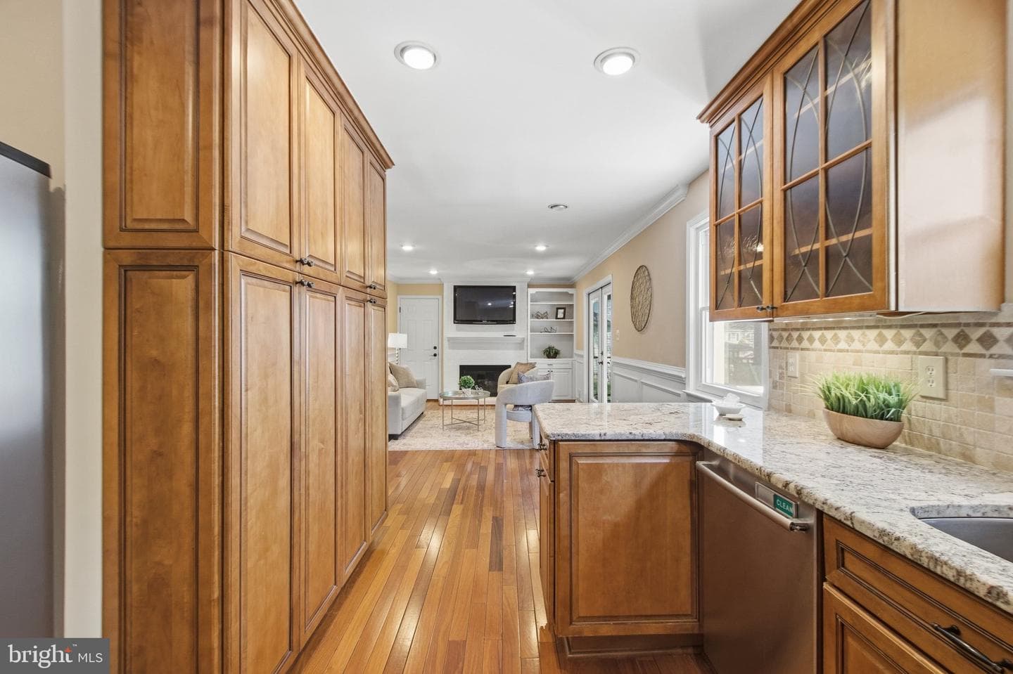 4526 Banff Street photo 13