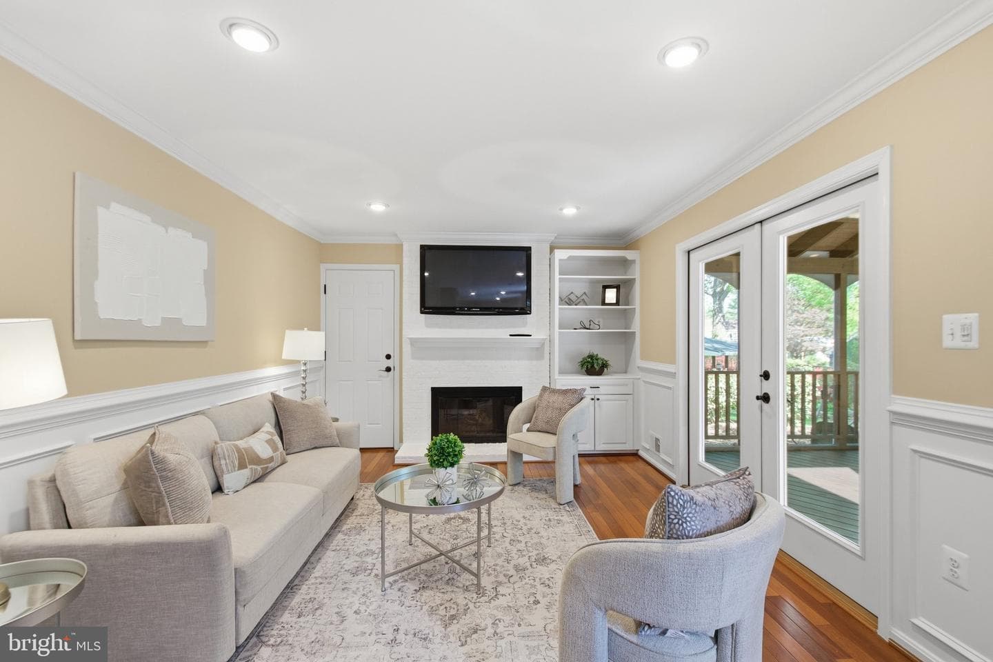 4526 Banff Street photo 18