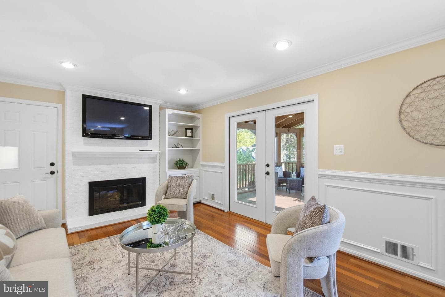 4526 Banff Street photo 19