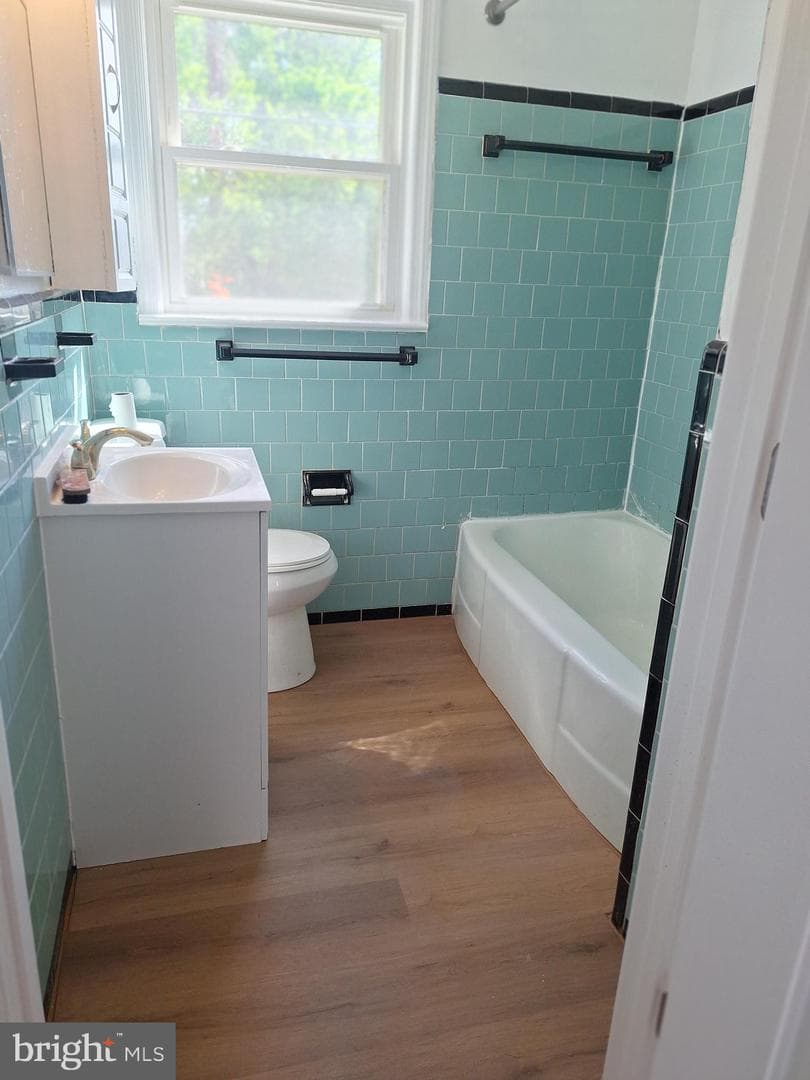 8816 Cooper Road photo 24