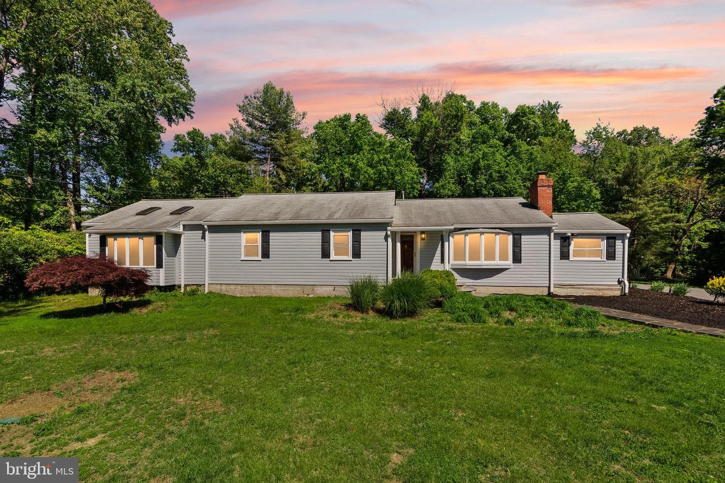 815 Seneca Road photo 3