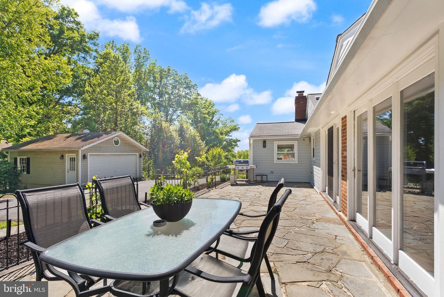 815 Seneca Road photo 50