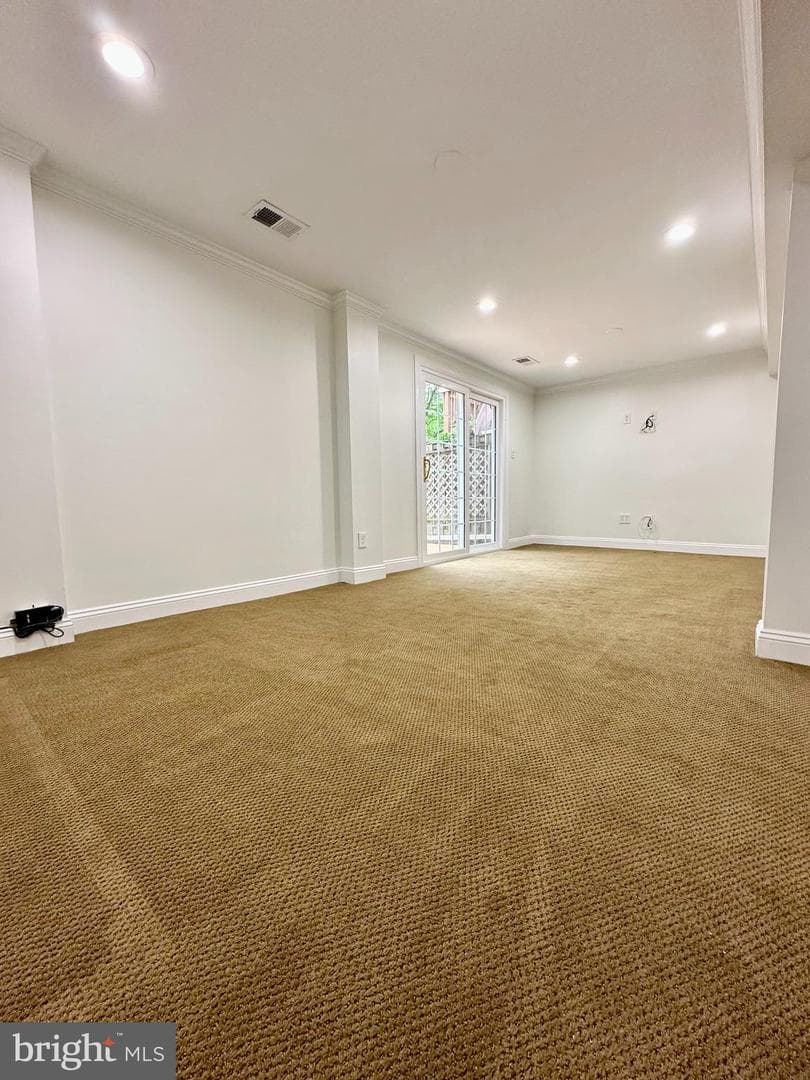 5230 Lonsdale Drive photo 17
