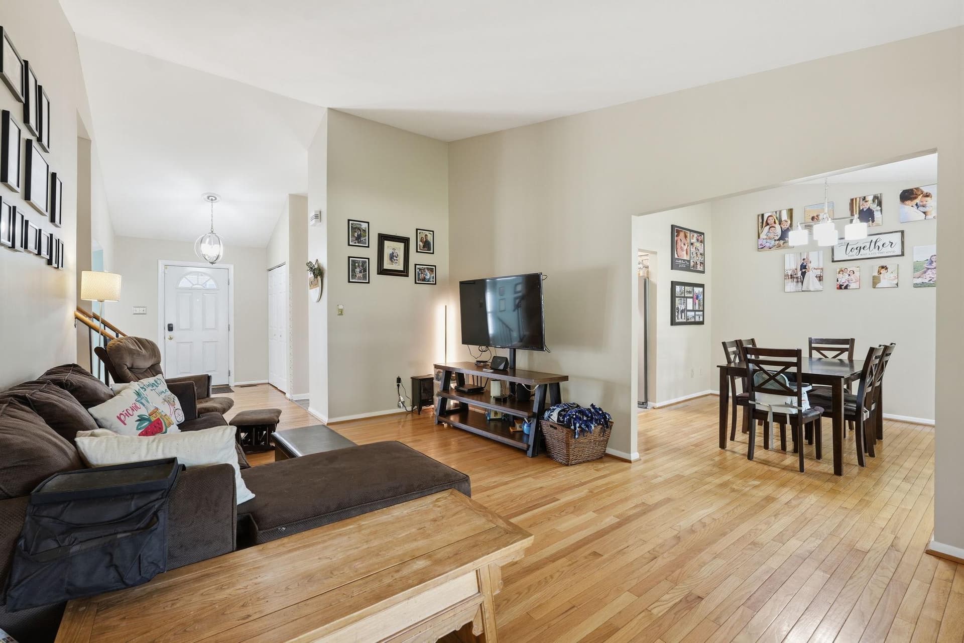 1630 Sadlers Wells Drive photo 17