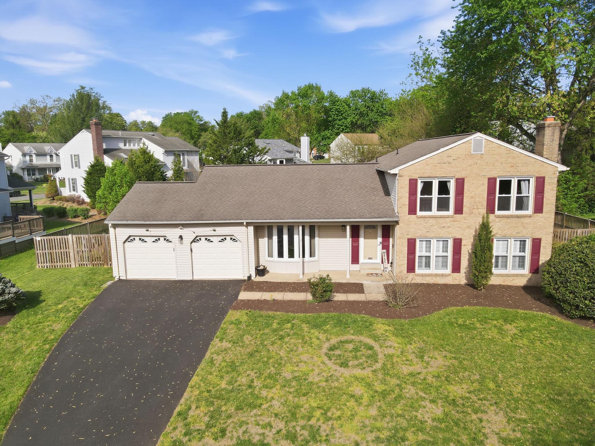 1630 Sadlers Wells Drive photo 2