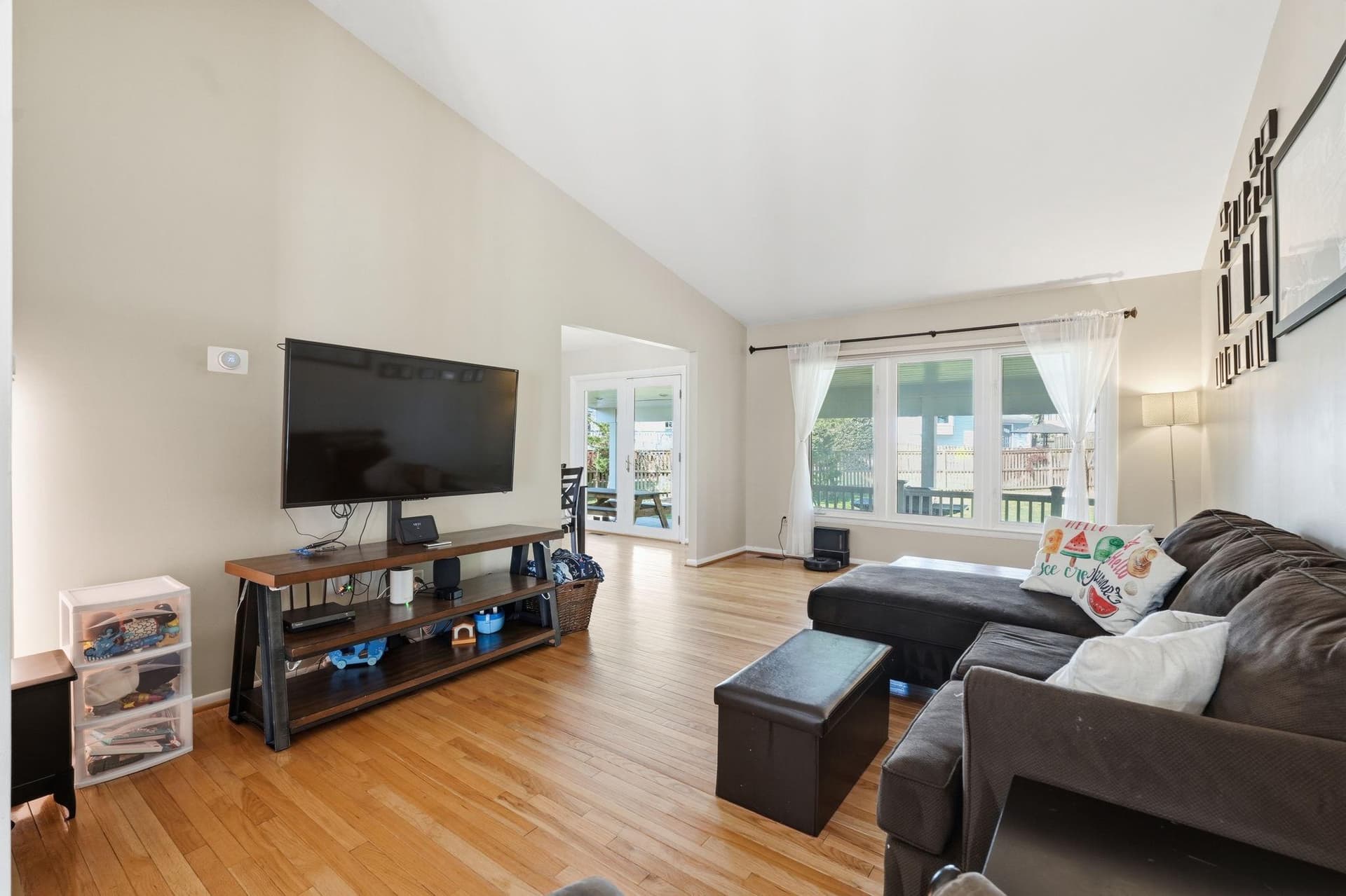 1630 Sadlers Wells Drive photo 20